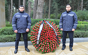The management of "Azpetrol" company honors the Day of Memory of the great leader Heydar Aliyev