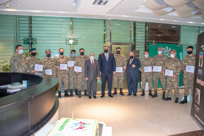 “Azpetrol” Company held a meeting with its employees participated in the war