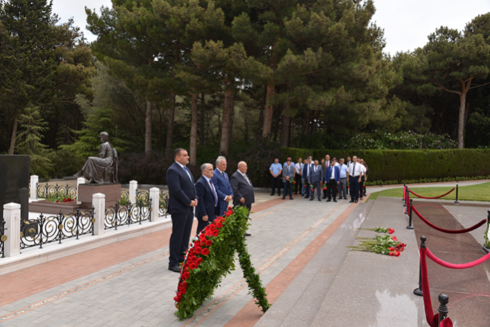 “Azpetrol” Company visited the grave of national leader Heydar Aliyev on the occasion of his birthday.